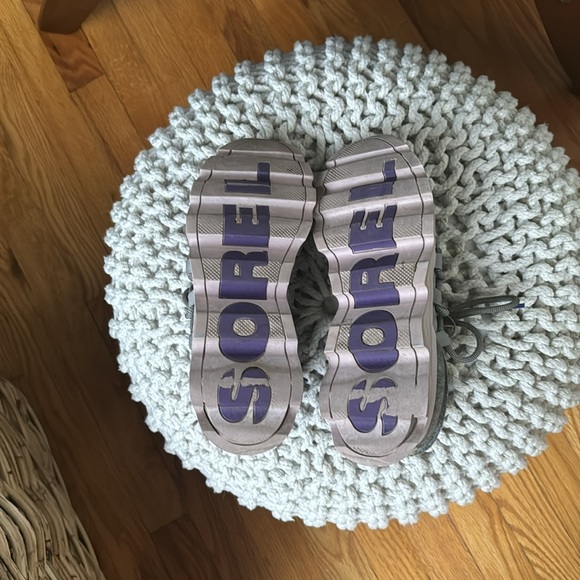 Sorel Sneakers - Picture 3 of 4